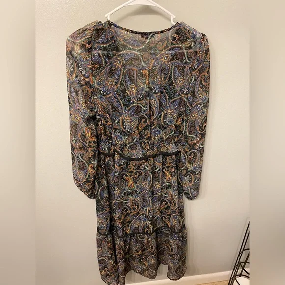 Two Piece Slip + Oversized Paisley Express MIDI Dress - Picture 3 of 3